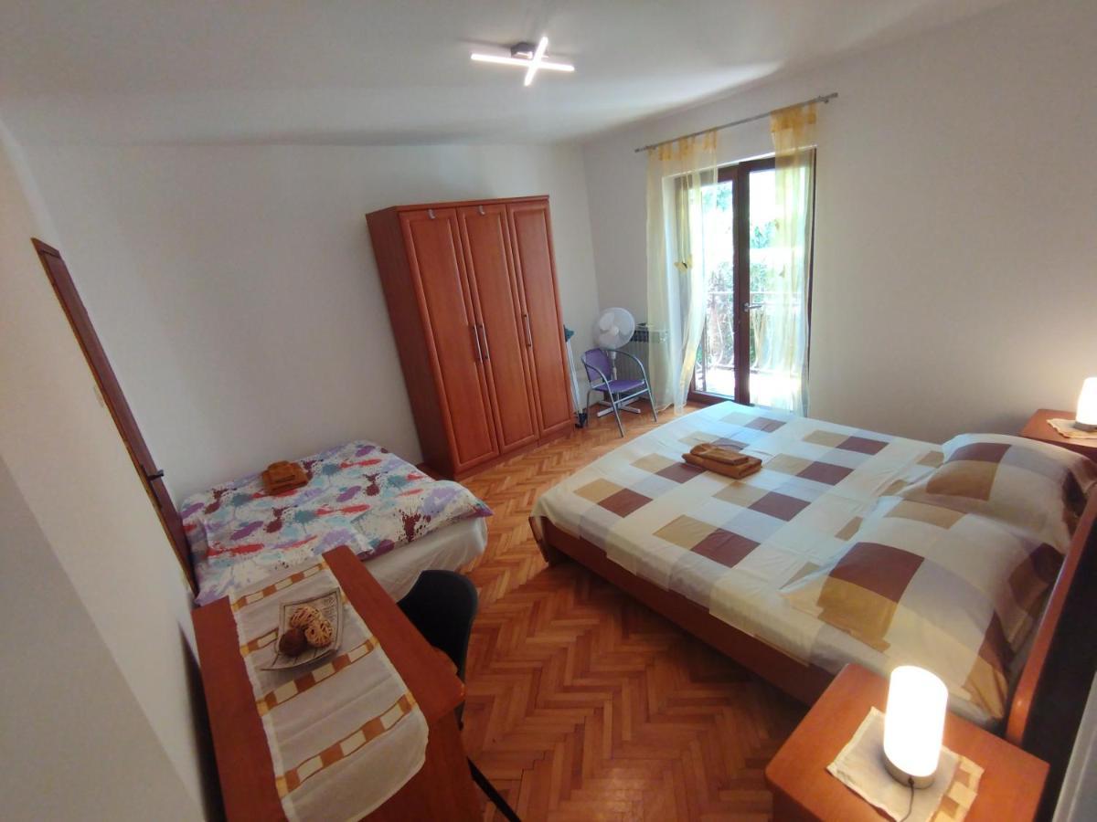 Apartment Jal 로비니 외부 사진