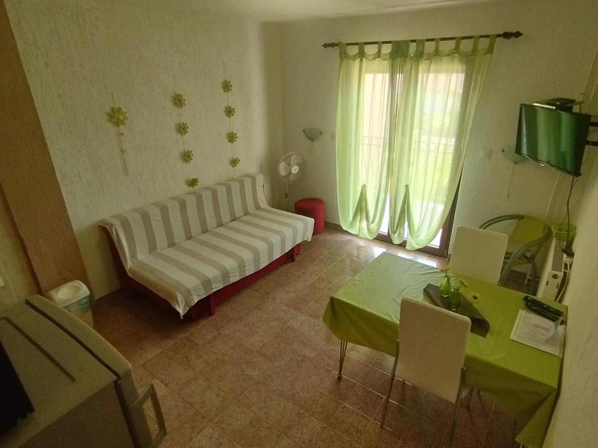 Apartment Jal 로비니 외부 사진